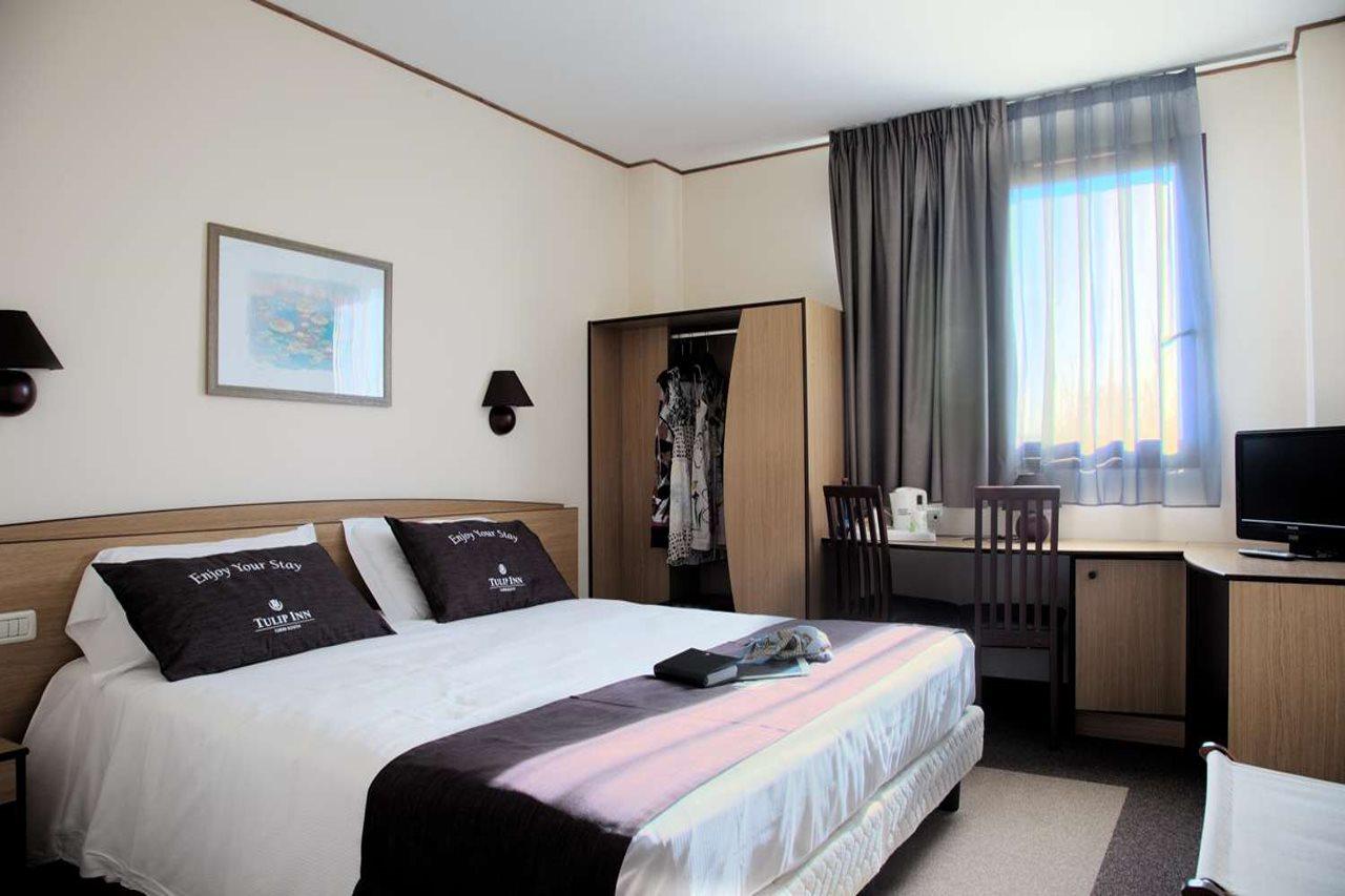 Tulip Inn Turin South Moncalieri Exterior foto